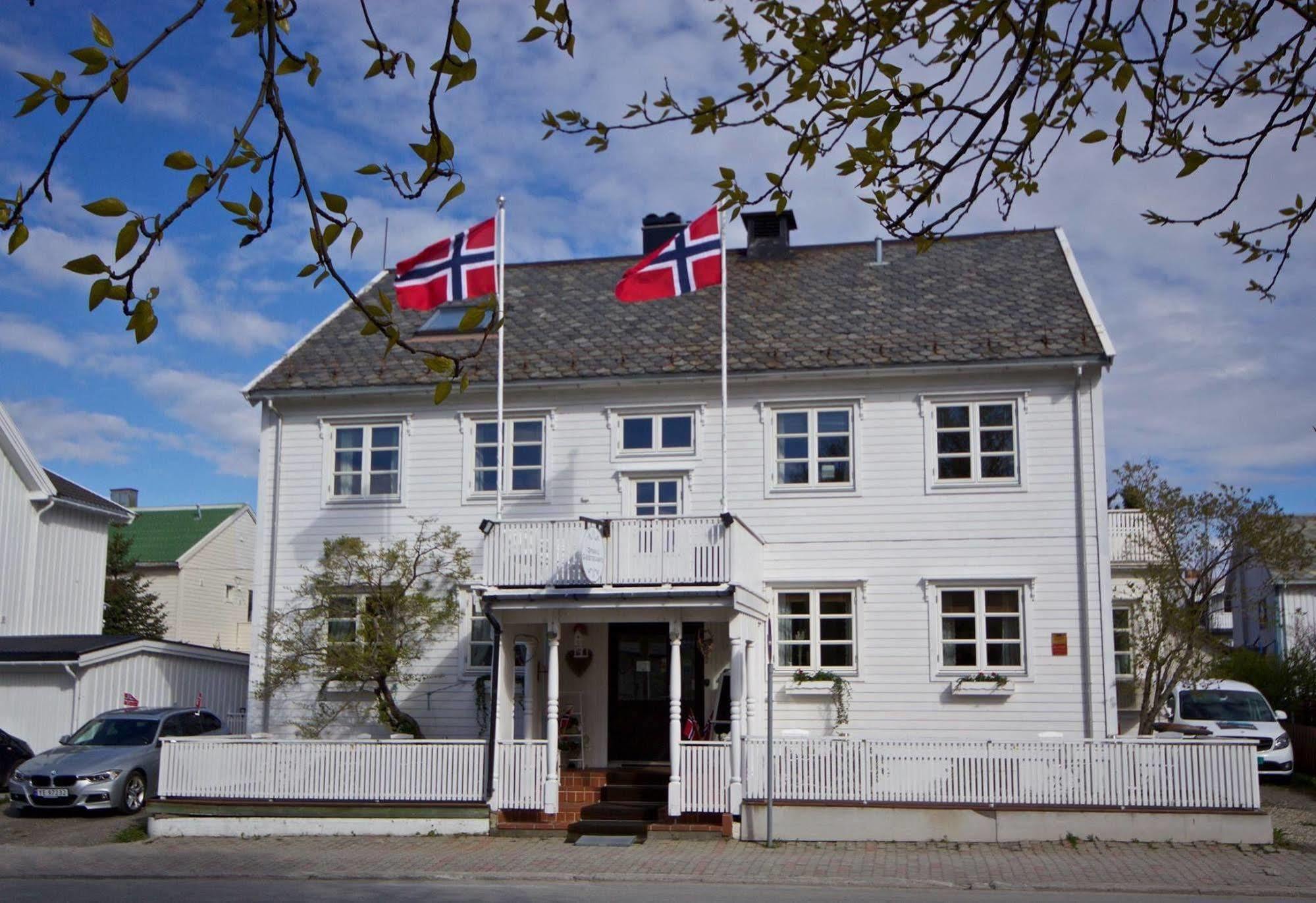 Opsahl Gjestegaard Bodø Exterior foto